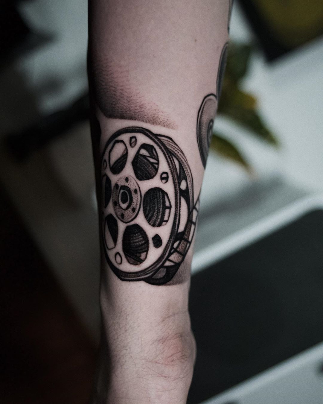 Aggregate more than 60 film reel tattoo in.eteachers